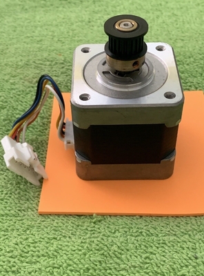 الصين W410466 W410466-01 Motor / A054960-00 بكرة 21 Th Noritsu 32 Minilab Sanyo Denki 103-548-5243 المزود