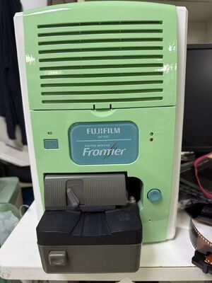 الصين حامل ماسح ضوئي أفلام Fujifilm SP-500 مستقل مع حامل شرائح MFC10AR، مجموعة كاملة، ماسح ضوئي احترافي لرقمنة الشرائح والأفلام بقياس 35 مم المزود