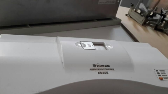 الصين مقياس كثافة فوجي 899C21585A1 AD300 لفوجي 500،550،570 قطع غيار مينيلاب المزود