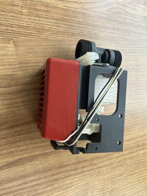 Noritsu / Fuji / Konica / Agfa / Kreonite Minilab Iwaki Bellows Pump تستخدم KBR-3XAU1M المستخدمة 133C966880A 133C966880 المزود