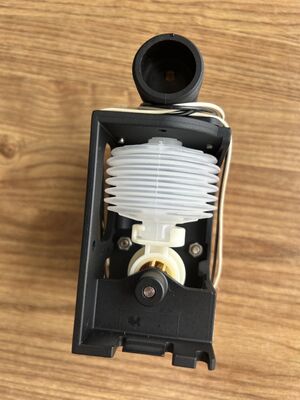 Noritsu / Fuji / Konica / Agfa / Kreonite Minilab Iwaki Bellows Pump KBR-3XAU1M 133C966880A 133C966880 المزود