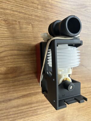 NORITSU FUJI MINILAB BELLOW REPLENISHER PUMP IWAKI KBR-3XAU1M المزود