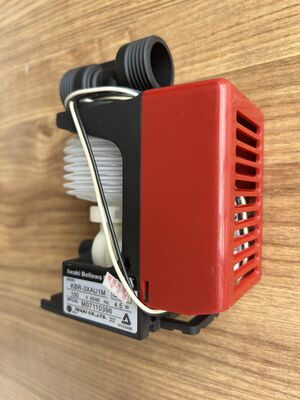 IWAKI BELLOW REPLENISHER PUMP KBR 3XAU1M لـ FUJI Frontier NORITSU Minilab المزود