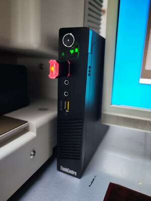Noritsu HS1800 ماسح للفيلم المستقل مع حاملات 120AFC-II و 135AFC-II للفيلم ومراقب EZ المزود