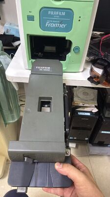 حامل ماسح ضوئي أفلام Fujifilm SP-500 مستقل مع حامل شرائح MFC10AR، مجموعة كاملة، ماسح ضوئي احترافي لرقمنة الشرائح والأفلام بقياس 35 مم المزود