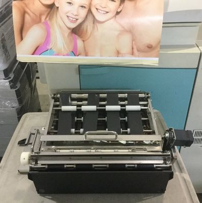 NORITSU MP1600 / QSS 2700/2701/2711 وحدة الورق المتقدمة لقطع غيار Minilab (1،2) Z017438-01 Z017438 المزود